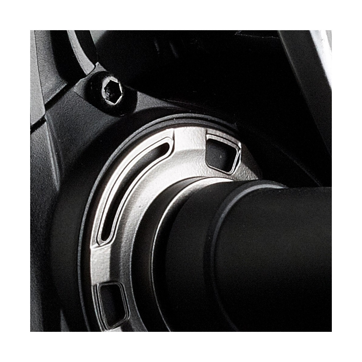 kolowrotek-sg4-savage-gear kolowrotek-sg4-savage-gear