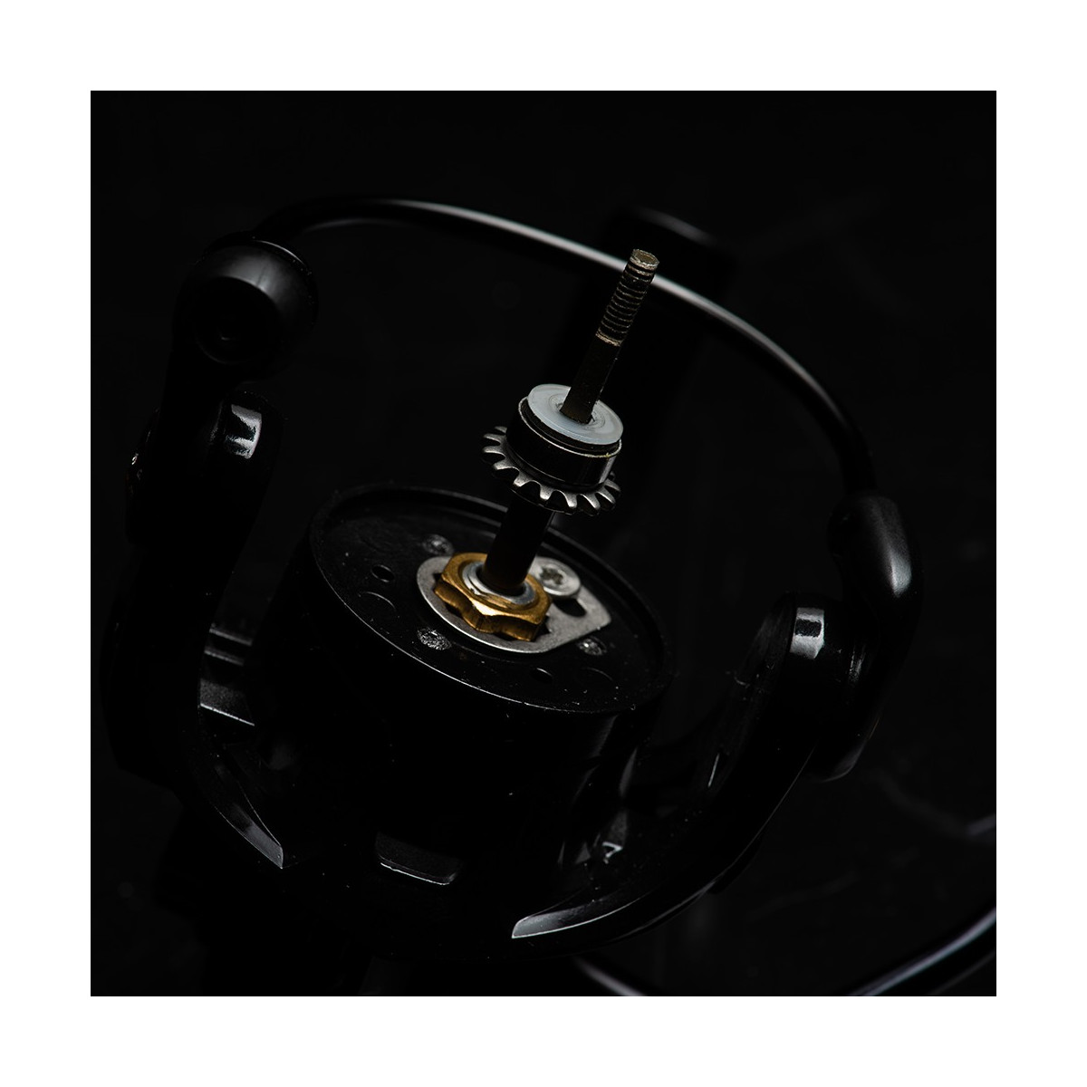 kolowrotek-sgs8-savage-gear kolowrotek-sgs8-savage-gear