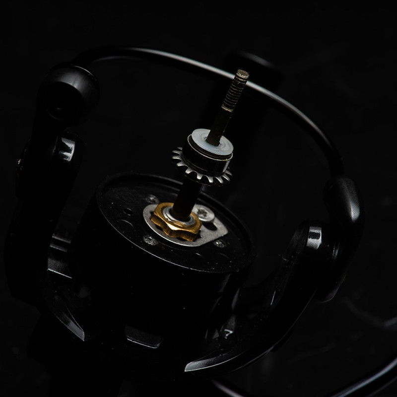 Kołowrotek Savage Gear SGS8 18000