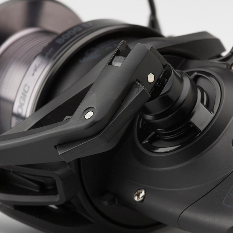 Kołowrotek Prologic AVENGER XD z korbą TF 7000