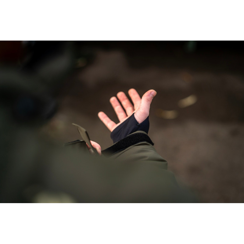 Kombinezon Daiwa karpiowy na zimę roz. L Kombinezon Daiwa karpiowy na zimę roz. L