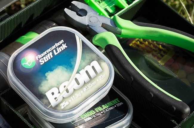 fluorocarbon-boom-korda fluorocarbon-boom-korda