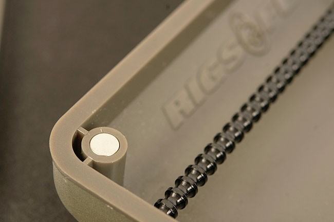 piornik-na-przypony-mini-rigsafe-korda piornik-na-przypony-mini-rigsafe-korda