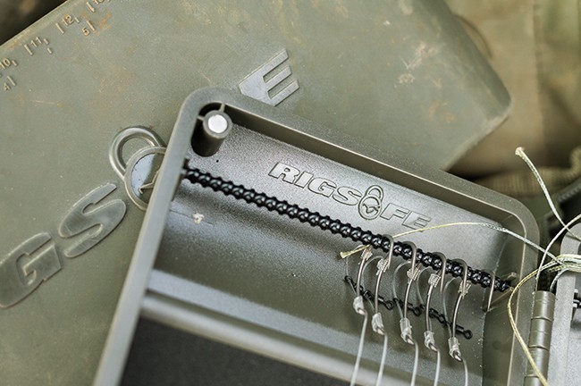 piornik-na-przypony-large-rigsafe-korda piornik-na-przypony-large-rigsafe-korda