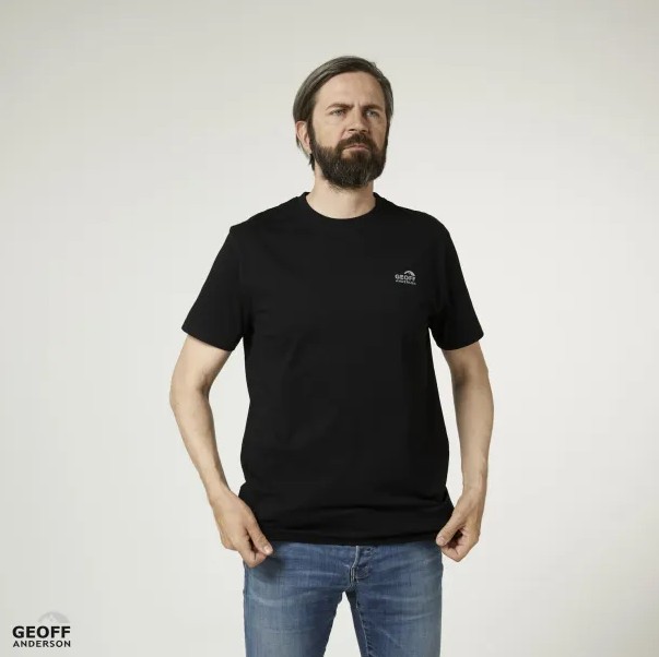 koszulka-organic-tee-black-logo-geoff-anderson