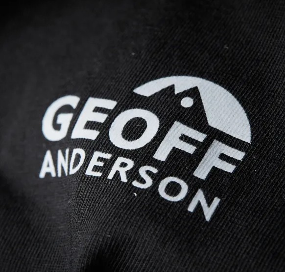 koszulka-organic-tee-black-logo-geoff-anderson