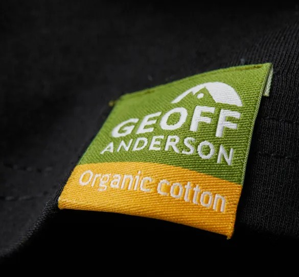 koszulka-organic-tee-black-logo-geoff-anderson