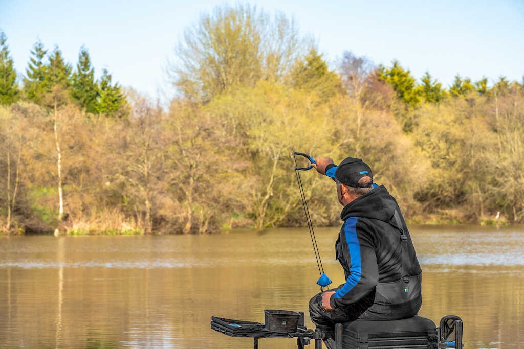 proca-zanetowa-groundbait-catapult-preston