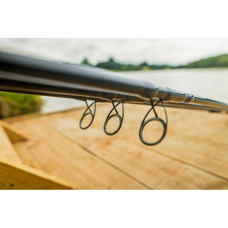 Wędka Preston Monster Xtreme Distance Feeder 400cm / 180g Wędka Preston Monster Xtreme Distance Feeder 400cm / 180g