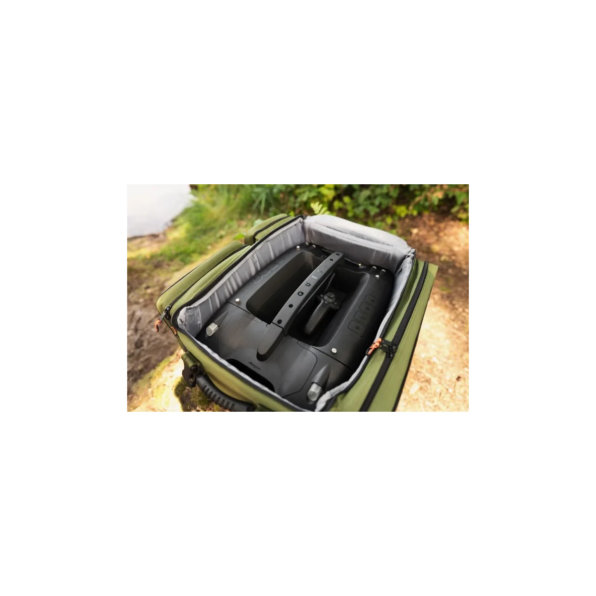 lodka-zanetowa-deeper-quest-baitboat-deeper