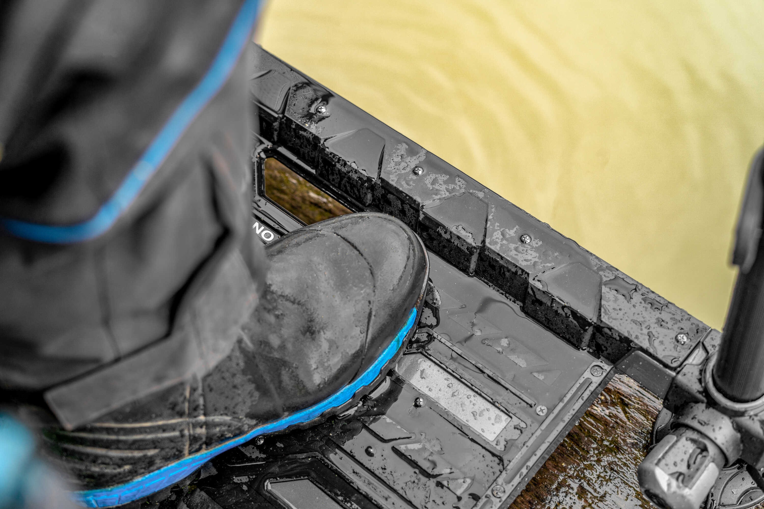 siedzisko-absolute-station-graphite-edition-preston