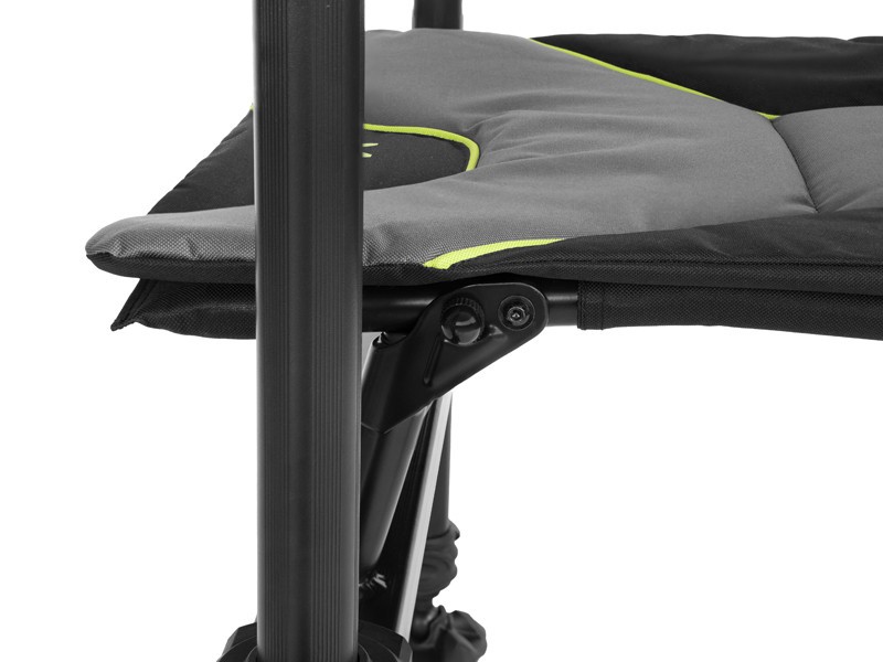 krzeselko-feederowe-reaxe-delphin krzeselko-feederowe-reaxe-delphin