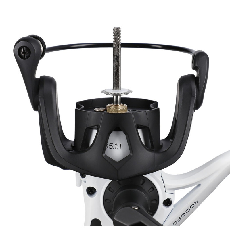 Kołowrotek Mikado Bixlite Feeder 5000 Kołowrotek Mikado Bixlite Feeder 5000