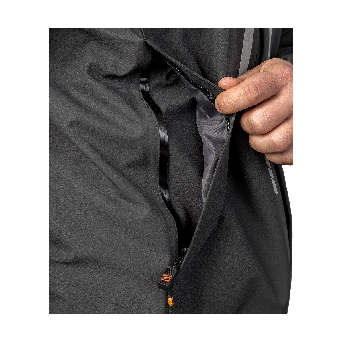 kurtka-przeciwdeszczowa-607-b-2-graff