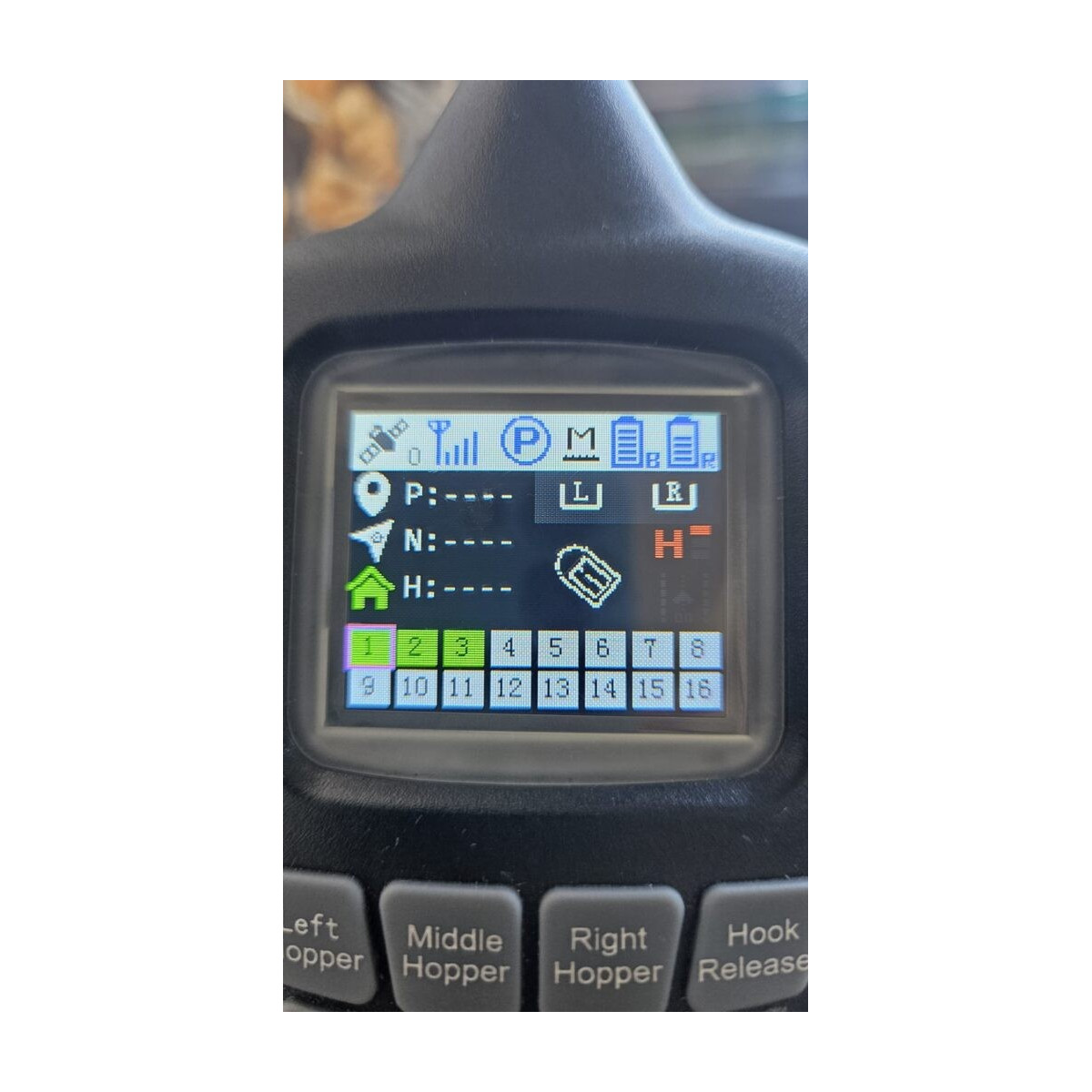 lodka-zanetowa-vulcan-gps-carbon-boatman