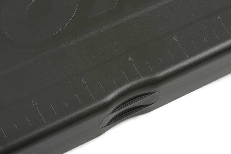 pudelko-na-przypony-edges-trade-medium-rig-box-fox