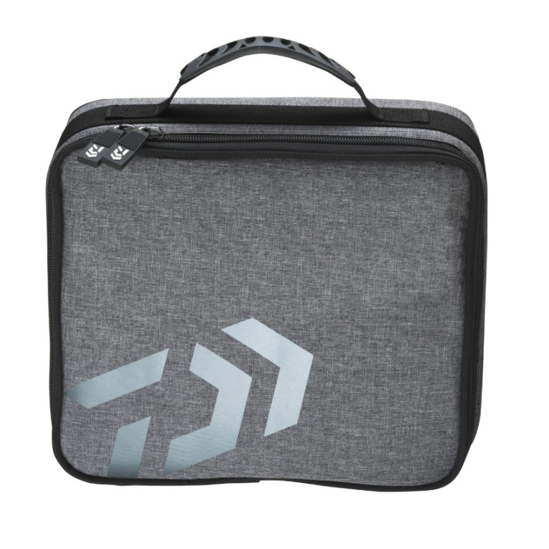 Torba Daiwa na kołowrotek D-Vec Reel Protection Case roz. M Torba Daiwa na kołowrotek D-Vec Reel Protection Case roz. M