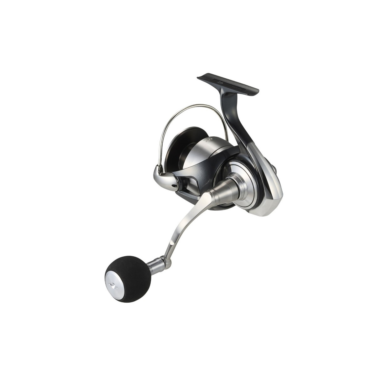 kolowrotek-24-certate-sw-daiwa