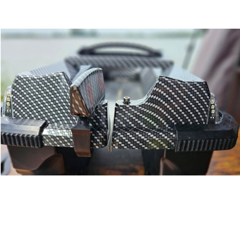 lodka-zanetowa-vulcan-pro-carbon-boatman lodka-zanetowa-vulcan-pro-carbon-boatman