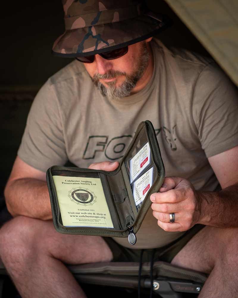 etui-na-dokumenty-fox etui-na-dokumenty-fox