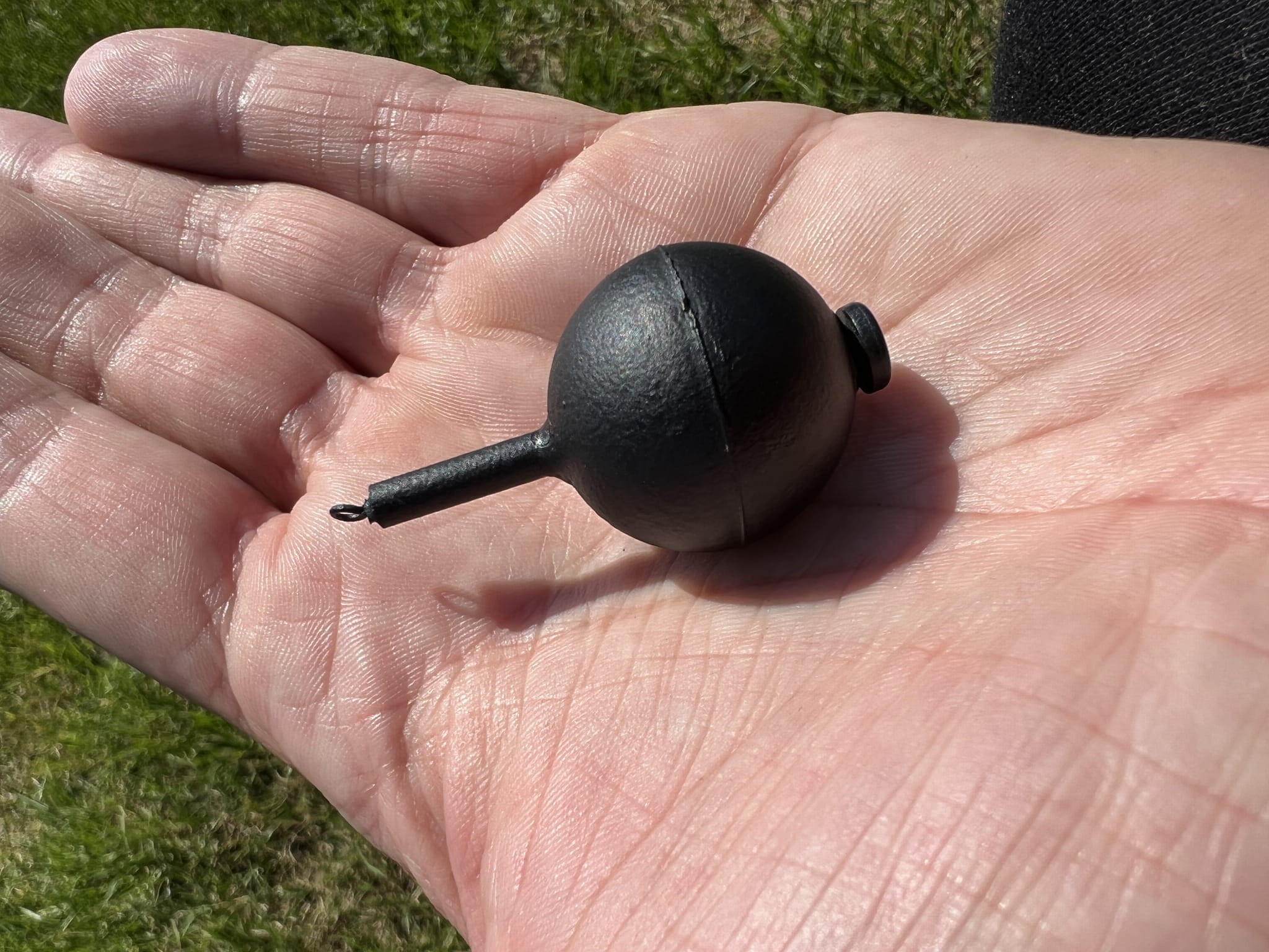 sinking-bomb-team-black-match-pro