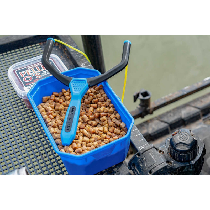 Proca Preston zanętowa Dura Slip Light / Medium Proca Preston zanętowa Dura Slip Light / Medium