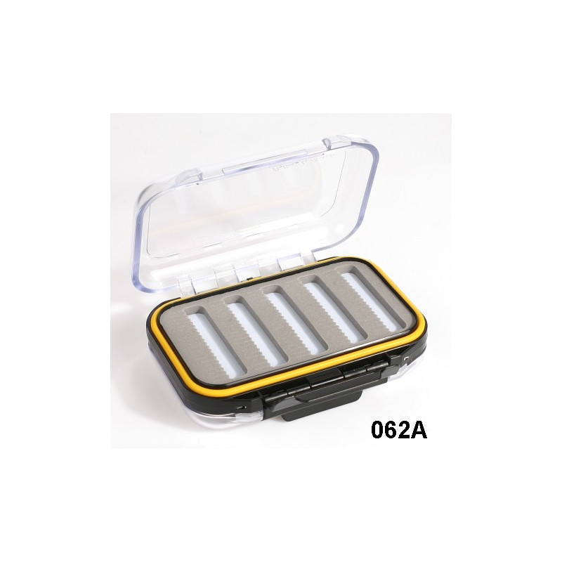 Pudełko muchowe Mikado różne modele UAM-062D / 130x90x40mm Pudełko muchowe Mikado różne modele UAM-062D / 130x90x40mm