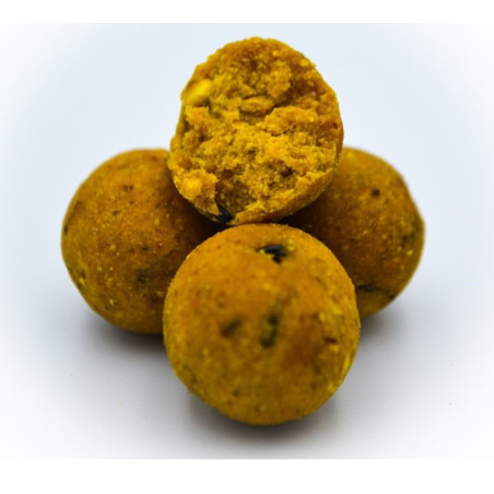 Kulki proteinowe Massive Baits Top Shelf Boilies 8% 1kg, 18mm - Pineapplez Butyricco