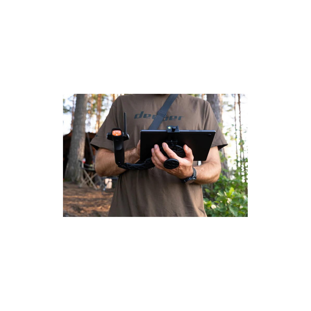 Uchwyt na tablet i pilota Deeper Quest Uchwyt na tablet i pilota Deeper Quest