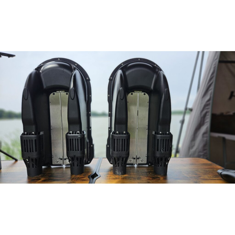 Łódka zanętowa Boatman Vulcan GPS Black