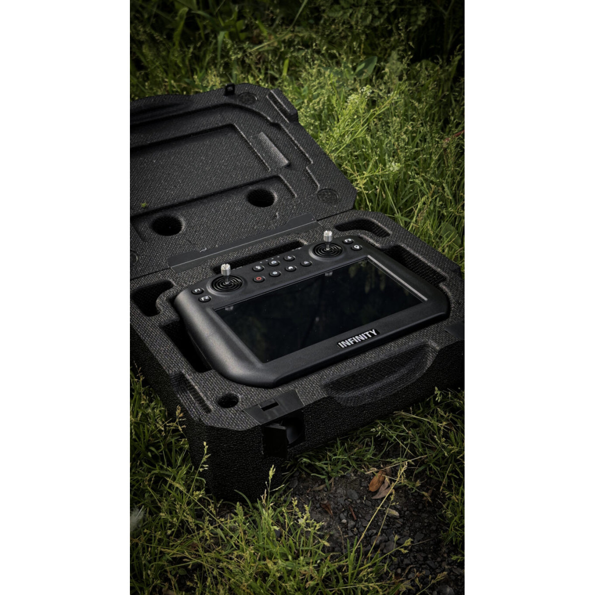 Łódka zanętowa Infinity Boat ProX Premium