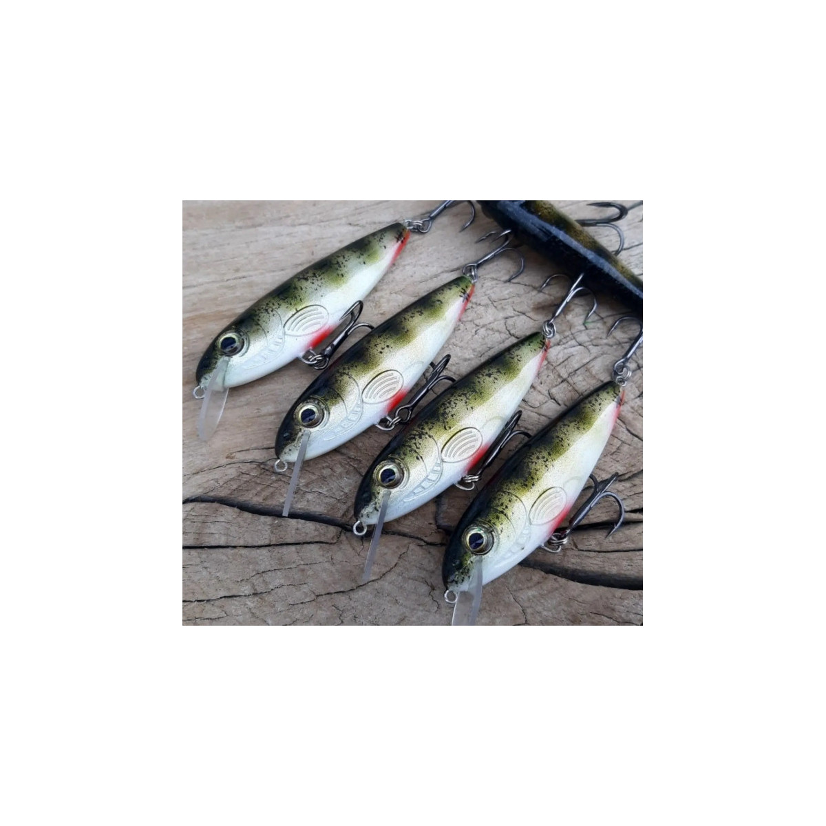 Wobler Woblerski Dzierzba 6cm PŁYWAJĄCY - OSZZ Wobler Woblerski Dzierzba 6cm PŁYWAJĄCY - OSZZ