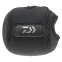 Pokrowiec na kołowrotki Daiwa D-Vec Neoprene Reel Pouch BC roz.M/L
