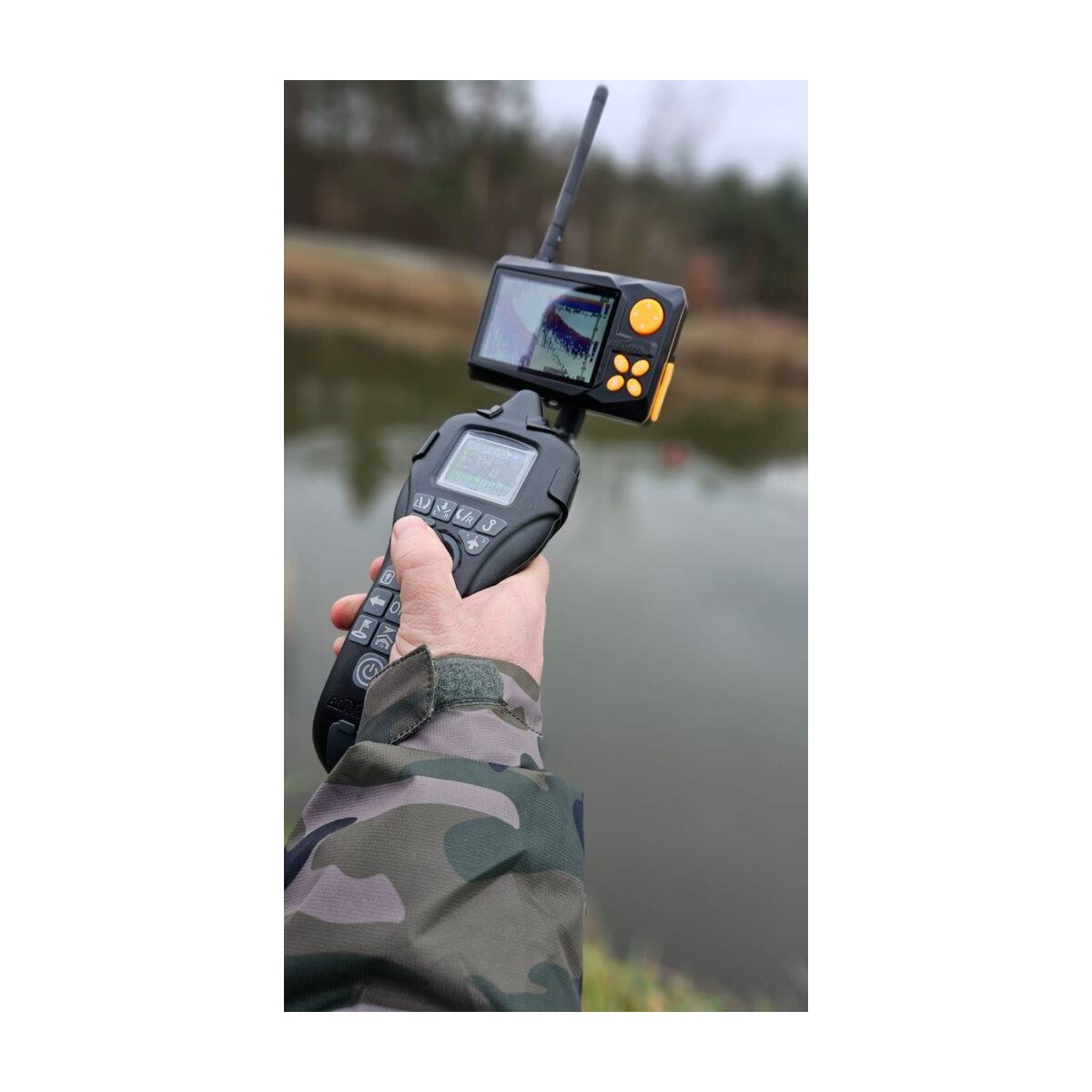 Łódka zanętowa BOATMAN Actor Plus Pro ( ECHOSONDA + GPS) ACPLUSPROEG