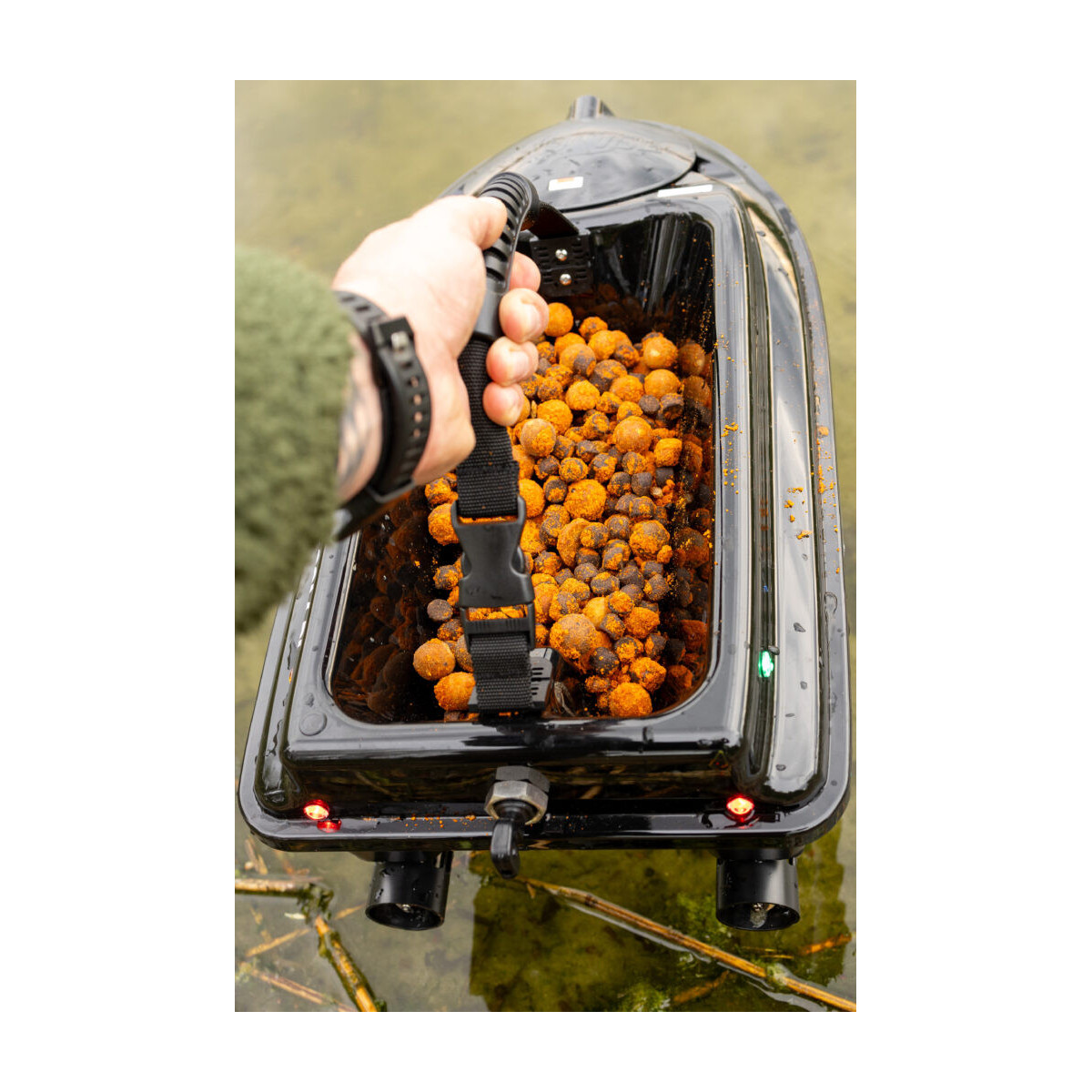 Łódka zanętowa BOATMAN Actor Plus Pro ( ECHOSONDA + GPS) ACPLUSPROEG