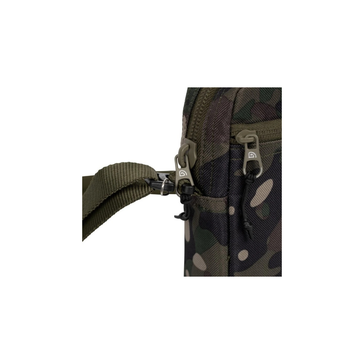 Saszetka Trakker NXC Camo Essentials Bag 21x15x6cm