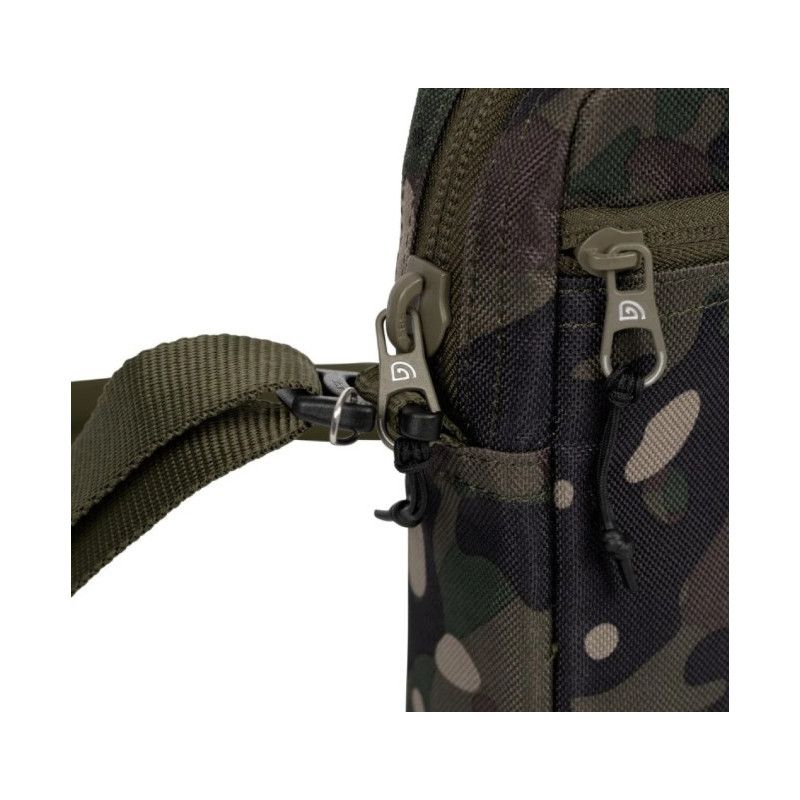 Saszetka Trakker NXC Camo Essentials Bag 21x15x6cm