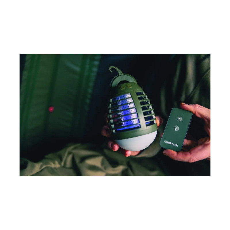 Lampa owadobójcza z wbudowaną baterią sterowana pilotem Trakker Remote Bug Blaster 13,1x9,3cm