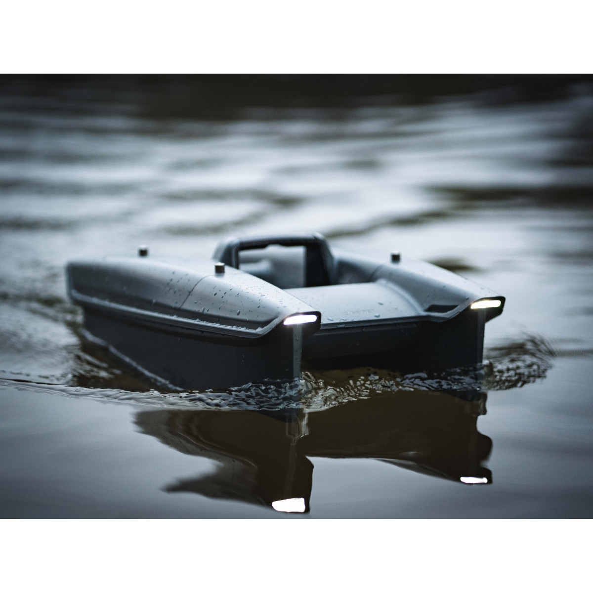 Łódka zanętowa Deeper Spark - przedsprzedaż - wysyłka czerwiec 2026