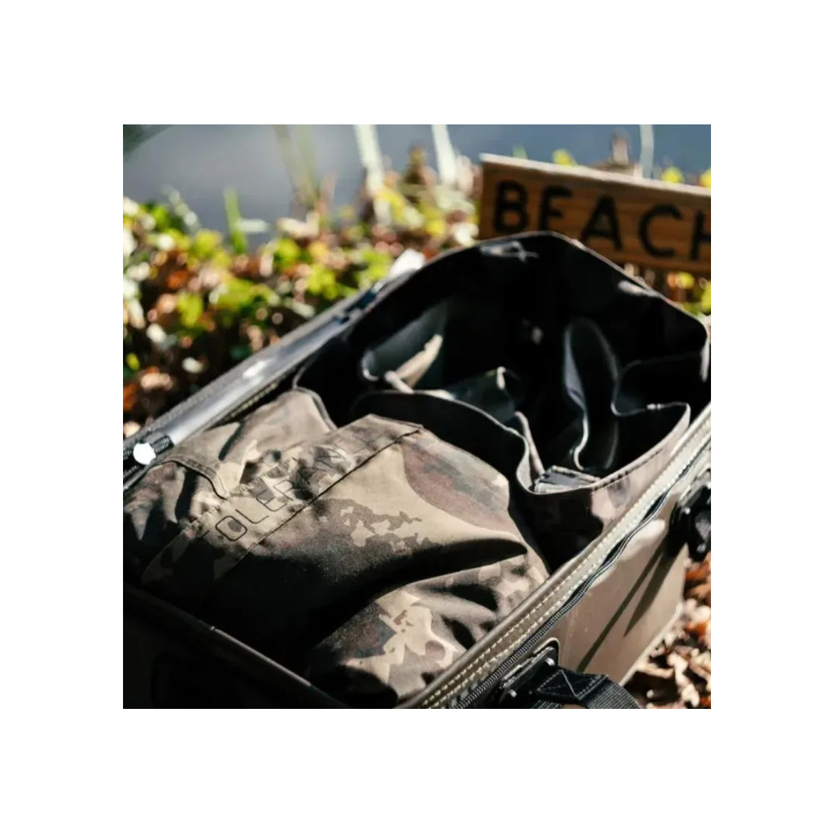 Torba Nash Subterfuge Waterbox Carryall Large 47L 27x58x30cm