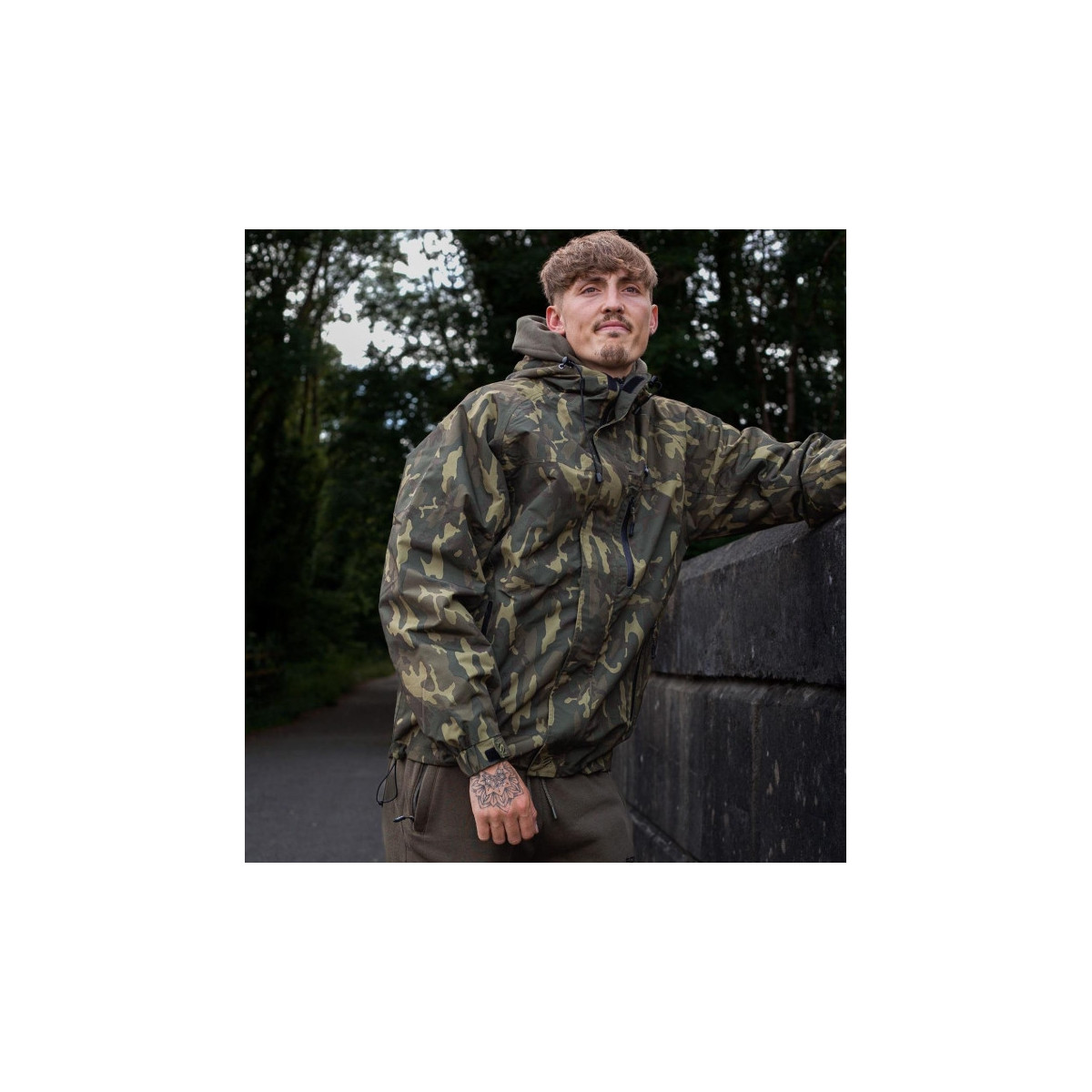 Kurtka SONIK LIGHTWEIGHT JACKET roz.L - CAMO