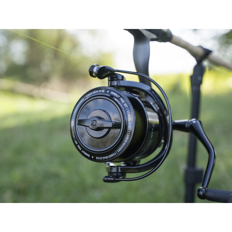Kołowrotek Delphin MAMUT PRO 12T DP 12000