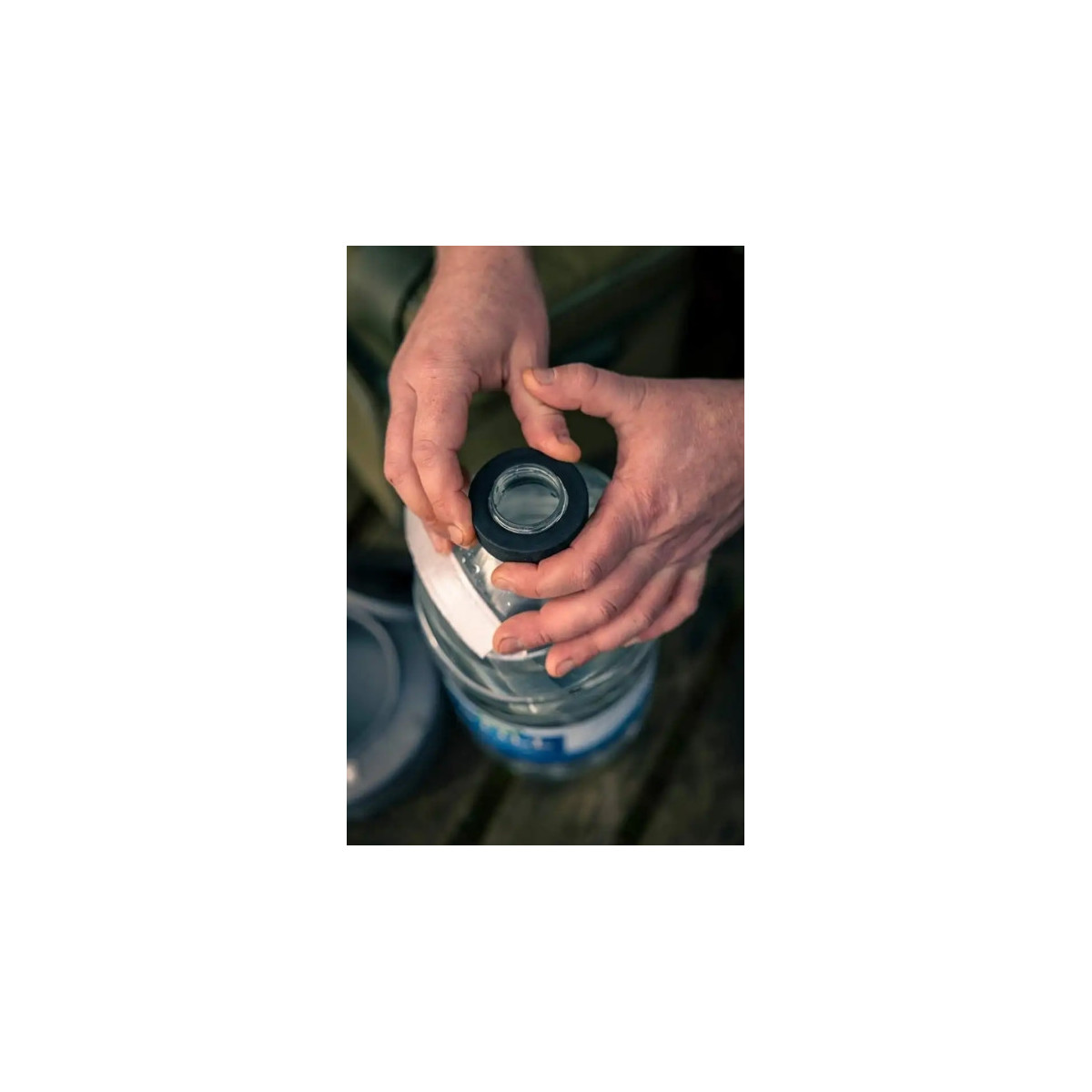 Kran biwakowy z wewnętrznym zasilaniem Trakker PowerFlo Tap Kran biwakowy z wewnętrznym zasilaniem Trakker PowerFlo Tap