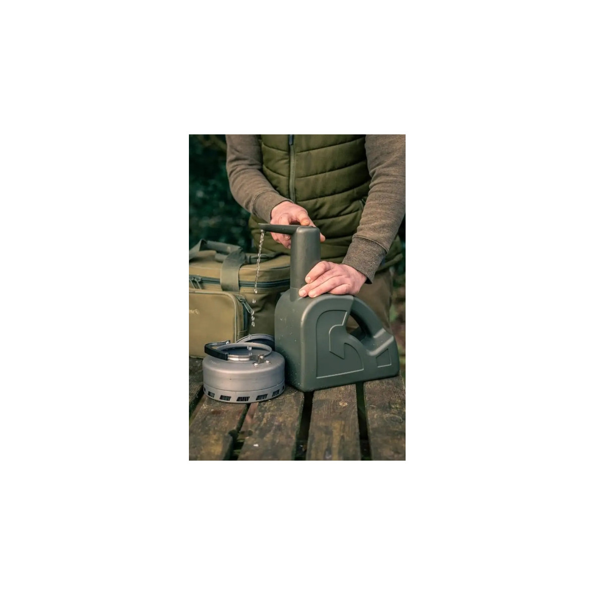Kran biwakowy z wewnętrznym zasilaniem Trakker PowerFlo Tap Kran biwakowy z wewnętrznym zasilaniem Trakker PowerFlo Tap