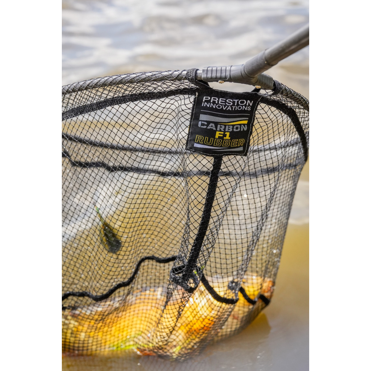 Kosz podbieraka Preston Carbon F1 Latex Landing Net - 18" Kosz podbieraka Preston Carbon F1 Latex Landing Net - 18"