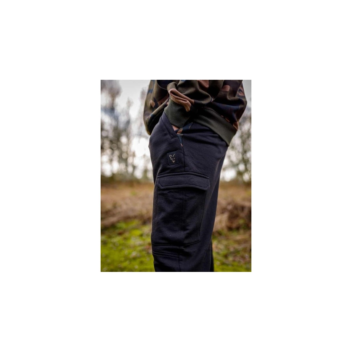 Spodnie Fox LW combat joggers roz.L - Black/Camo Spodnie Fox LW combat joggers roz.L - Black/Camo