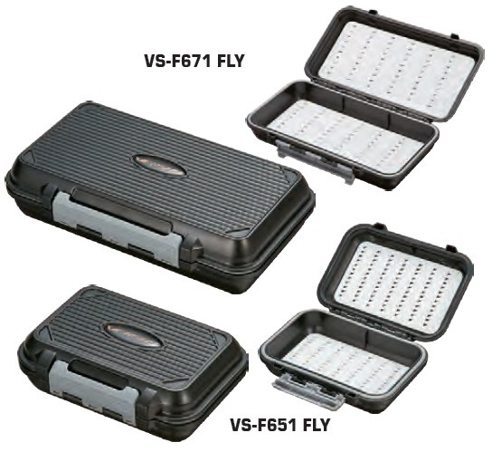 pudelko-muchowe-versus