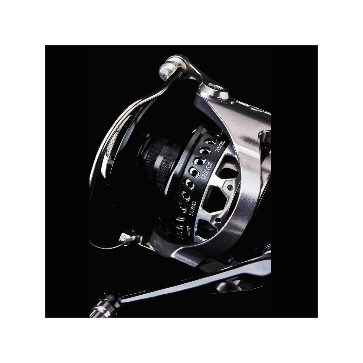 kolowrotek-makaira-salt-water-okuma