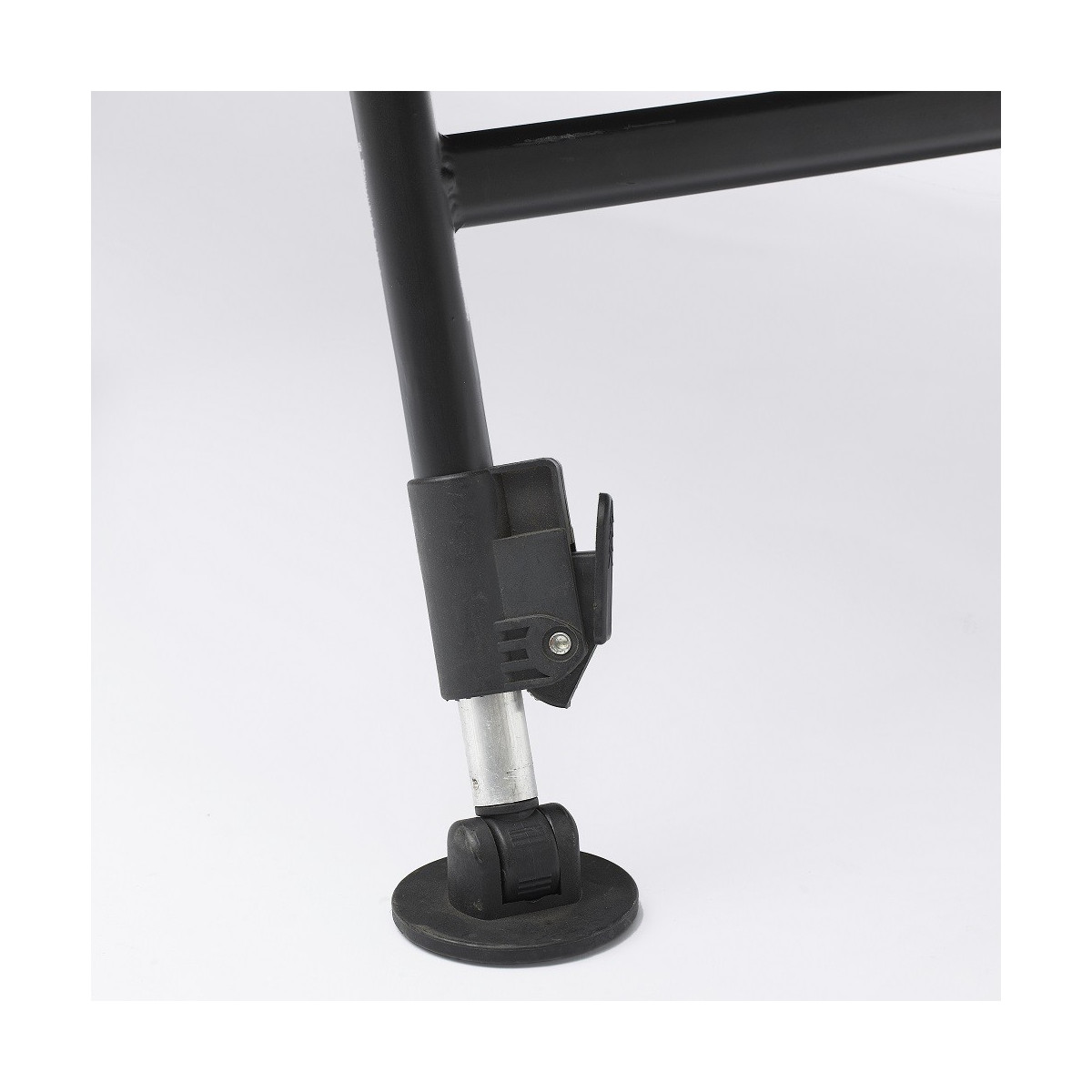 lozko-cruzade-flat-badchair-8-legs-prologic