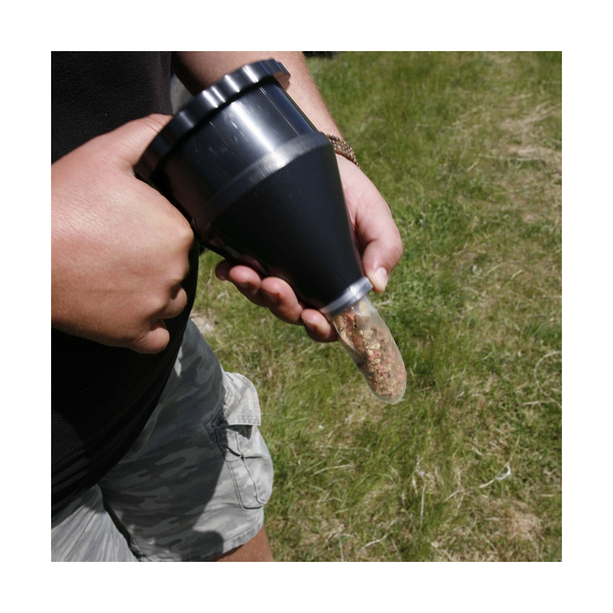 kruszarka-crush-n-fill-boilie-amp-pellets-crusher-prologic kruszarka-crush-n-fill-boilie-amp-pellets-crusher-prologic